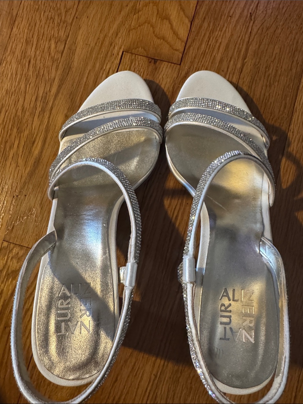 🐷 Naturalizer Vanessa 2 White With Silver Crystals Block Heel Sandals - Picture 7 of 17